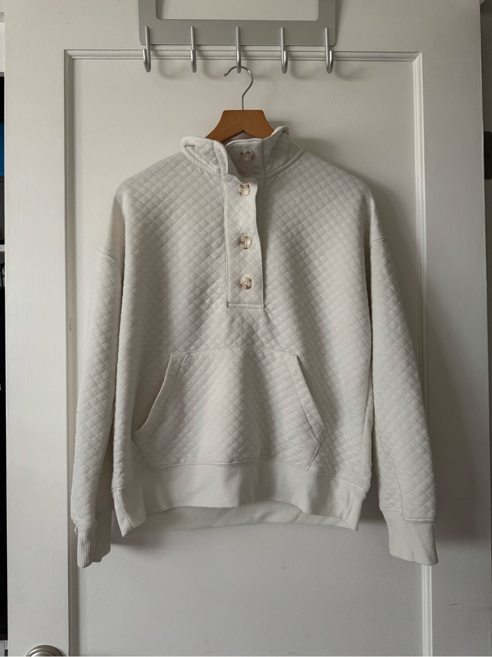 Stars Above Quilted Button-Up Pullover Sweatshirt Off White